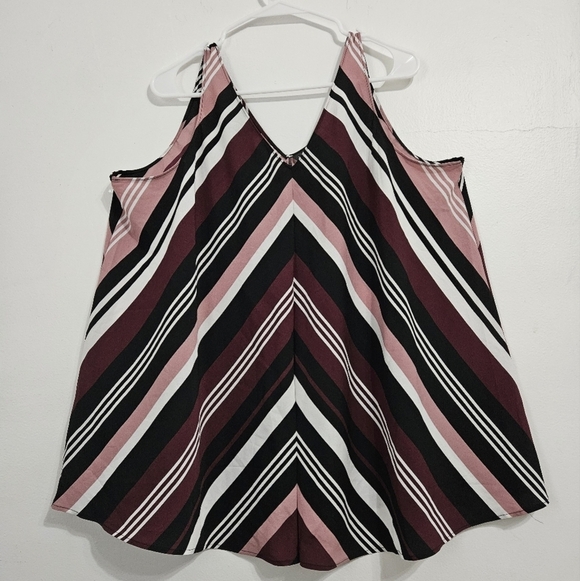 Lane Bryant Sleeveless V-Neck Striped Tank Top. Size 14 Large - Picture 3 of 3